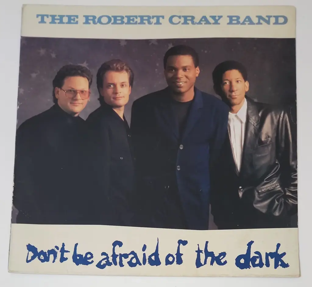 The Robert Cray Band - Don't Be Afraid Of The Dark